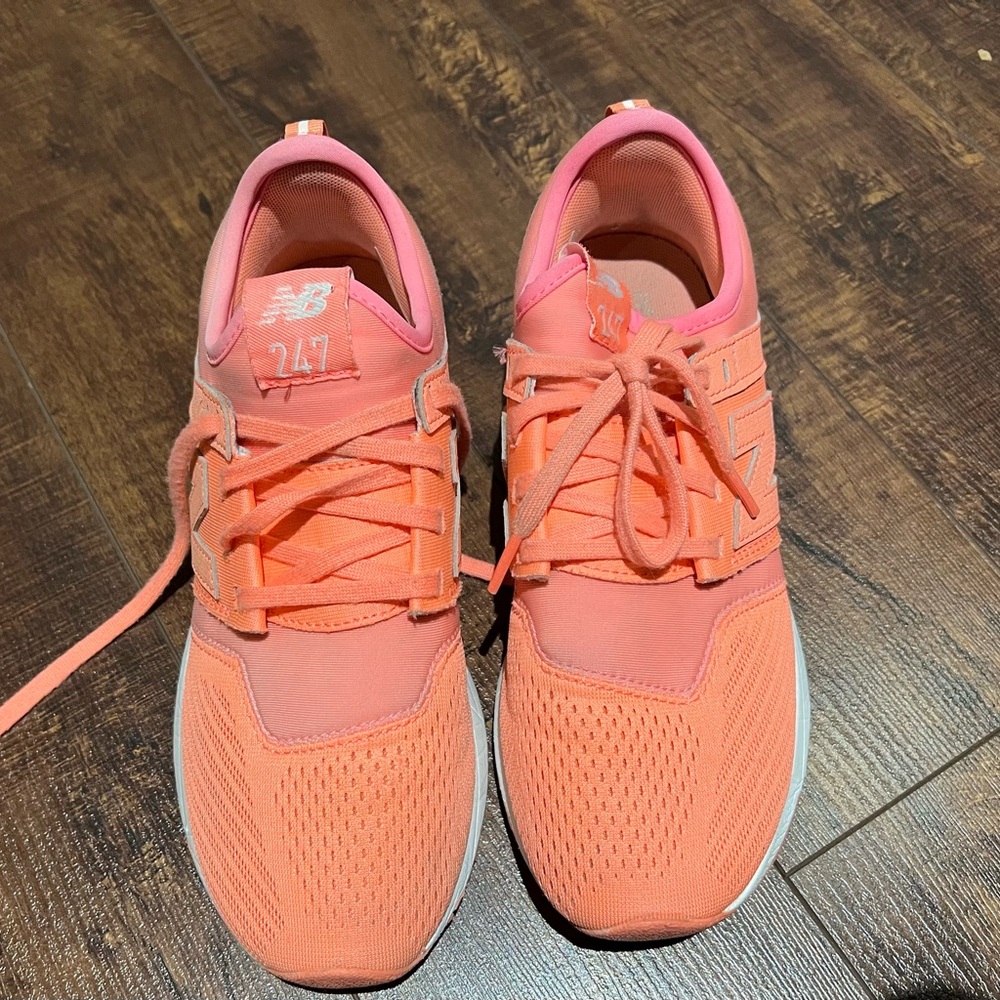 New balance shoes